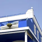Lances Penthouses