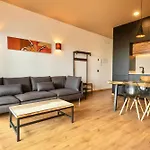 Lances Penthouses *
